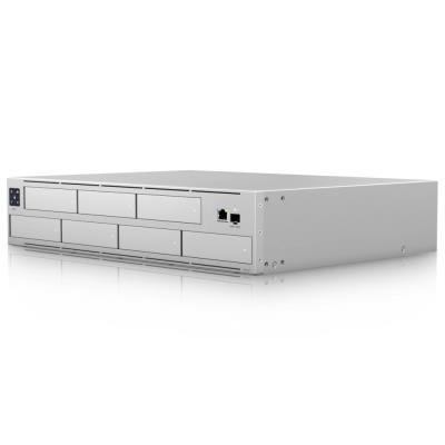 Ubiquiti UniFi Network Video Recorder Professional - 7x HDD slot, RAID5, RAID10, 1x SFP+, 1x GbE